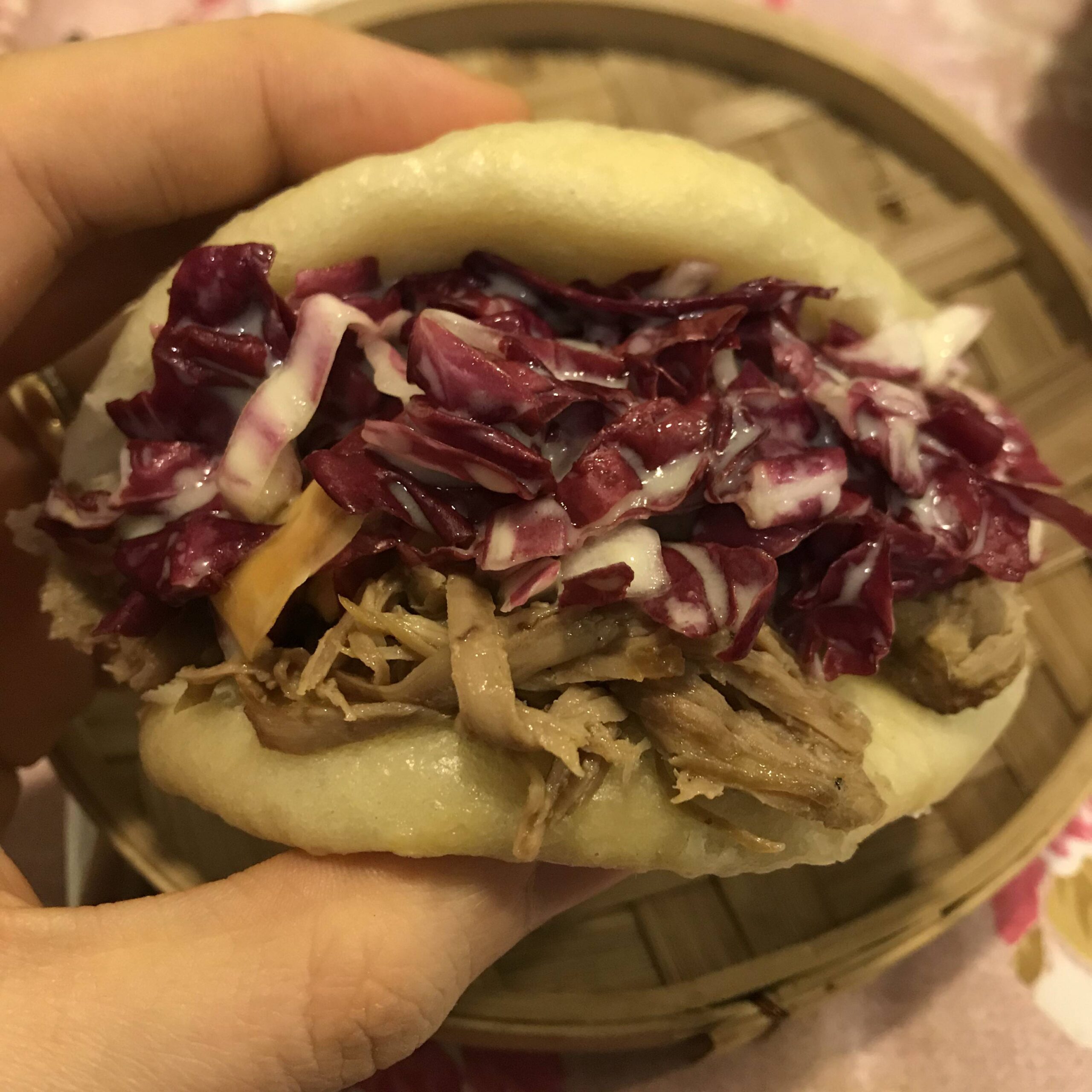 Bun pulled turkey e coleslaw di radicchio